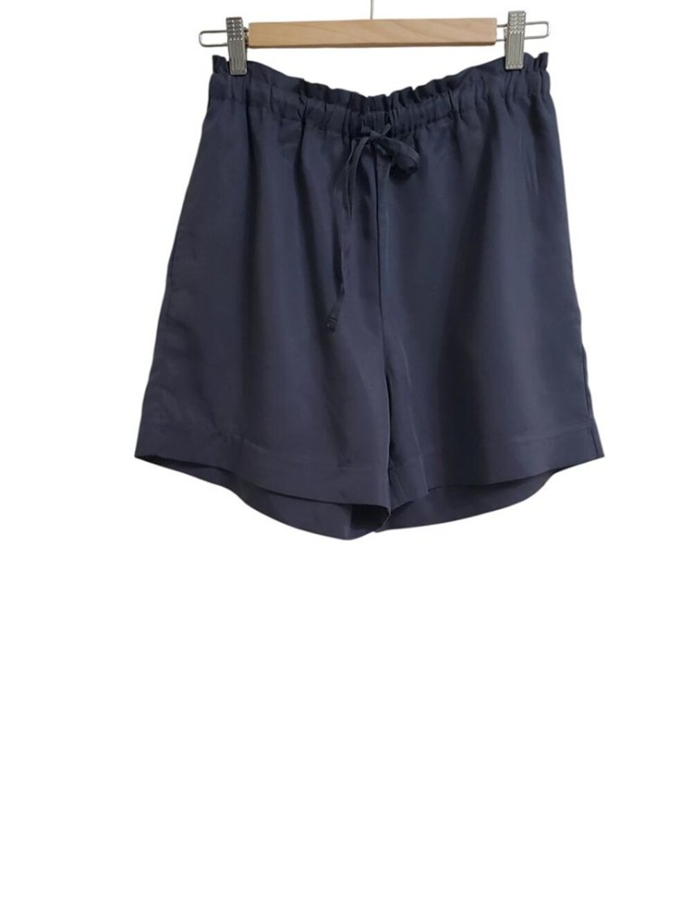 KOTN Womens Flow Shorts Medium Navy Lyocell Drawstring Elastic High Waist Pocket